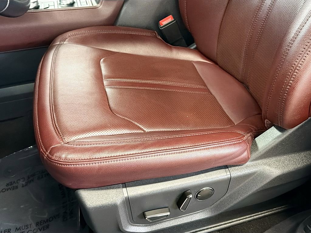 Used 2024 Ford Expedition Limited image 19