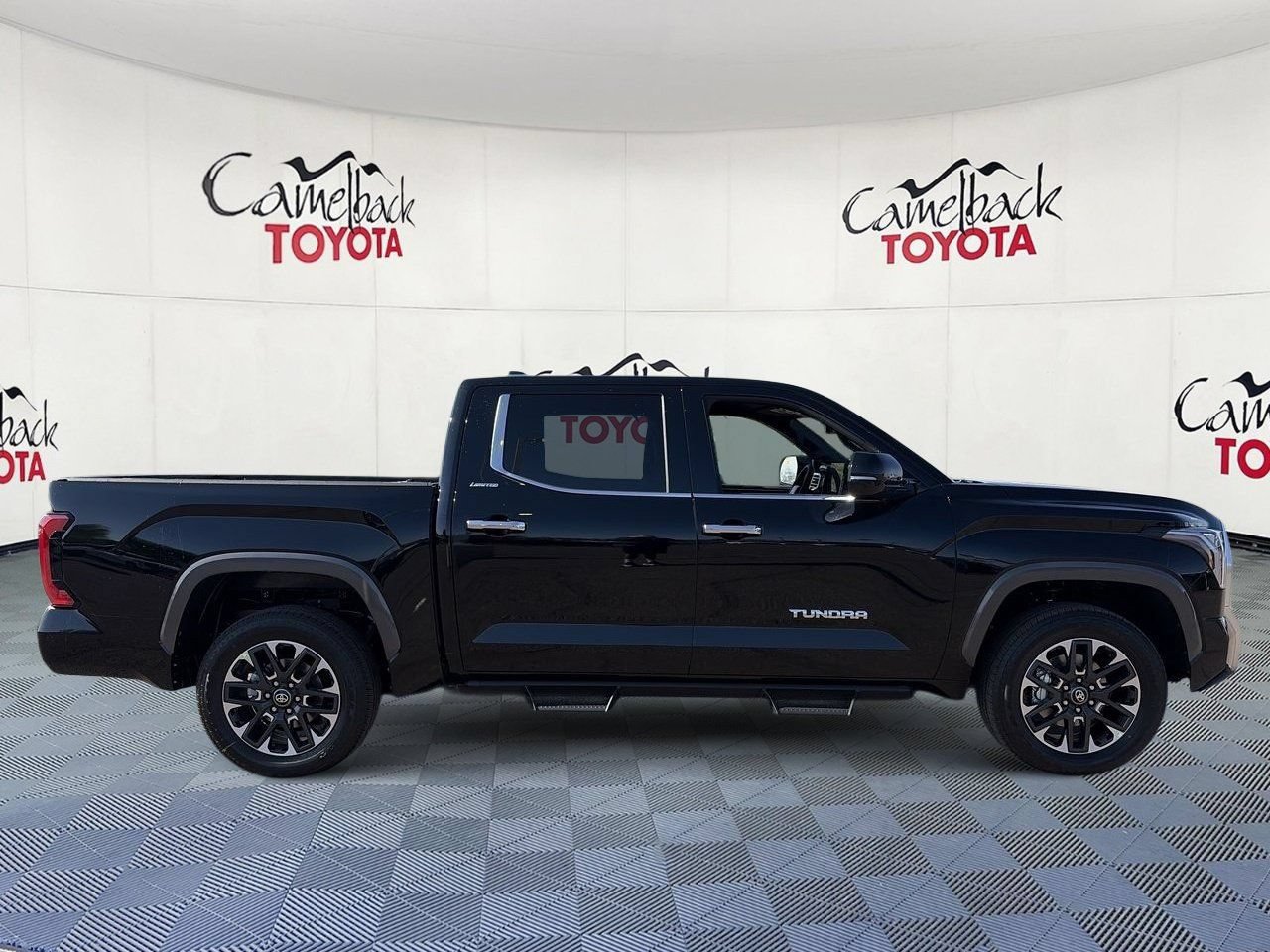 New 2026 Toyota Tundra Limited AWD/4WD image 9