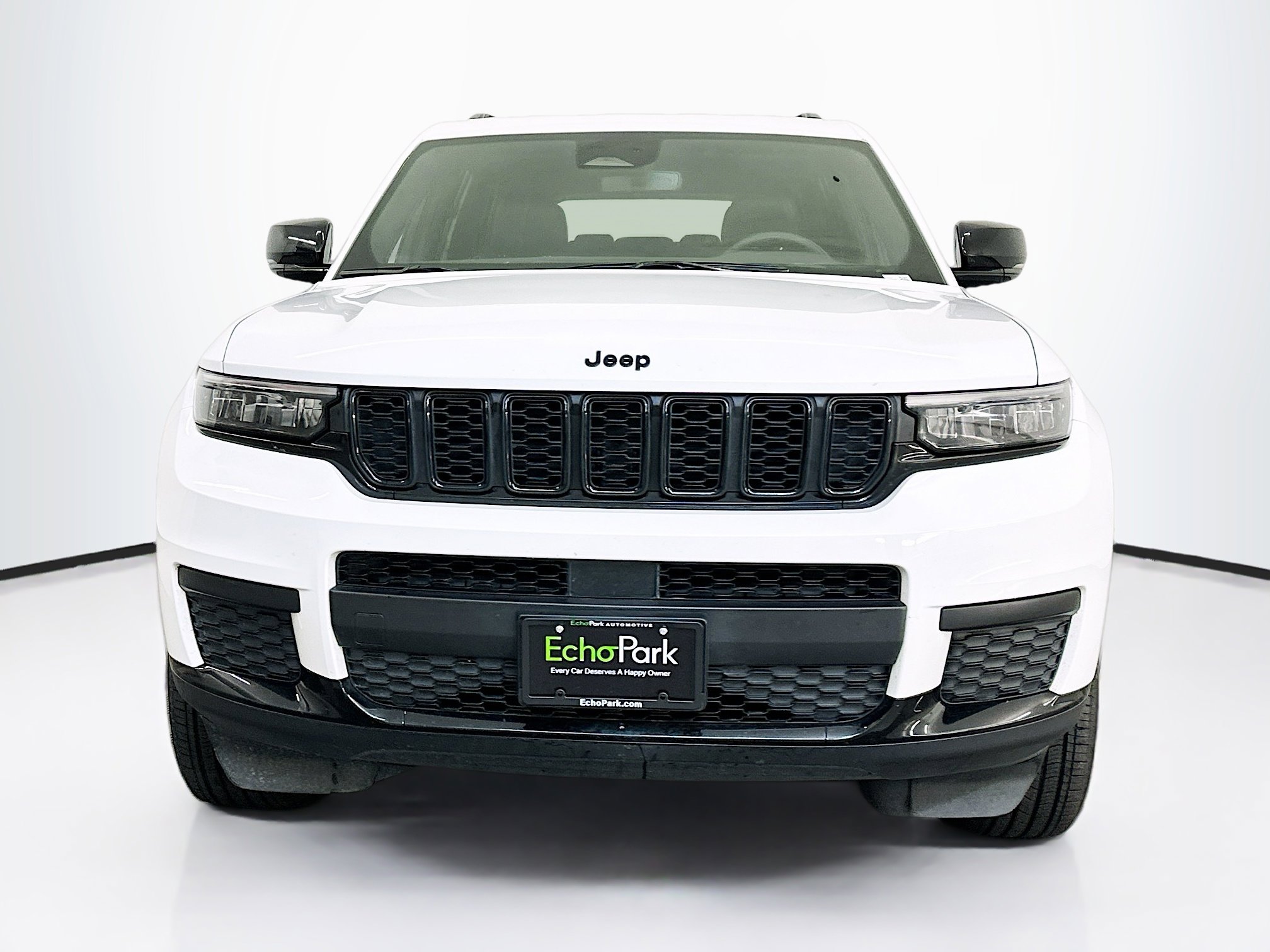 Used 2024 Jeep Grand Cherokee L Altitude image 2