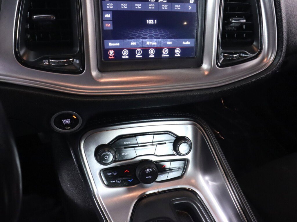 Used 2023 Dodge Challenger SXT RWD image 15