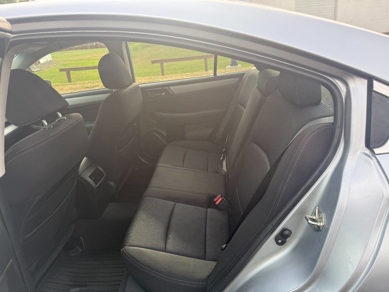 Used 2017 Subaru Legacy 2.5i Premium image 11
