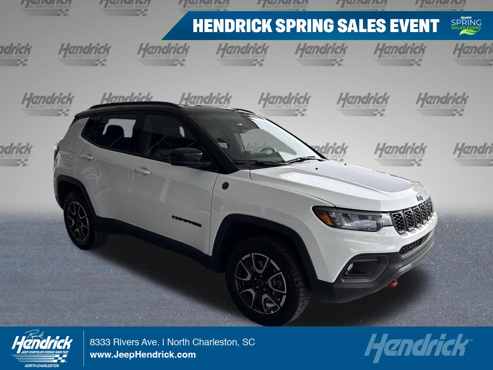Used 2025 Jeep Compass Trailhawk image 1