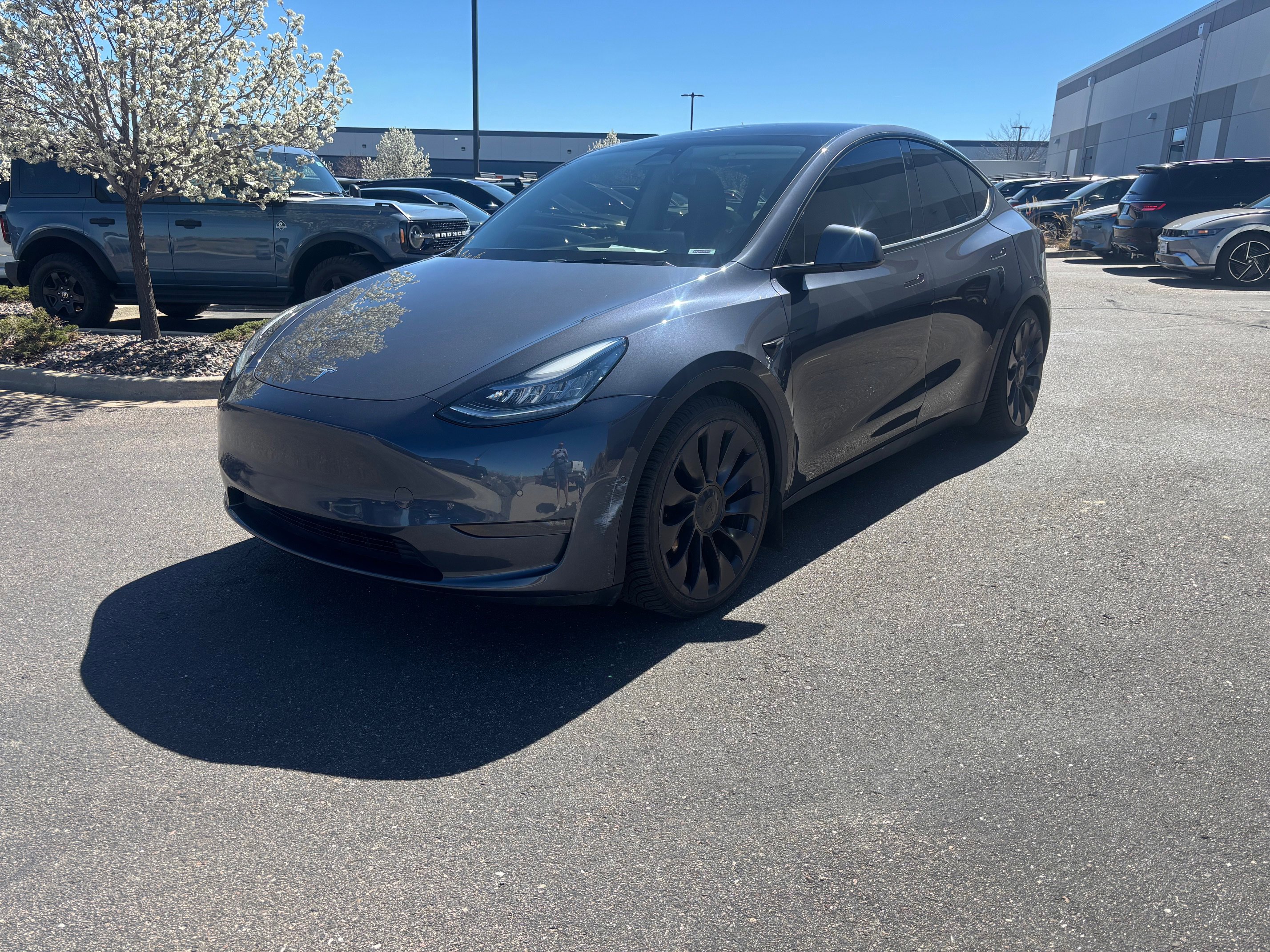 Used 2021 Tesla Model Y Performance image 3
