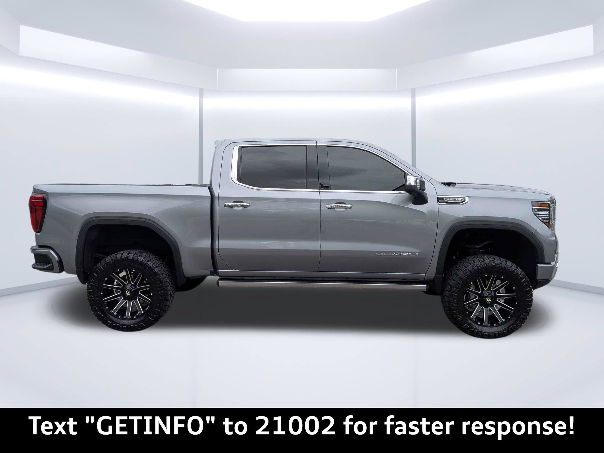 Used 2024 GMC Sierra 1500 Denali w/ Denali Reserve Package AWD/4WD image 2