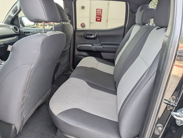 Used 2023 Toyota Tacoma TRD Off-Road w/ Technology Package AWD/4WD image 26