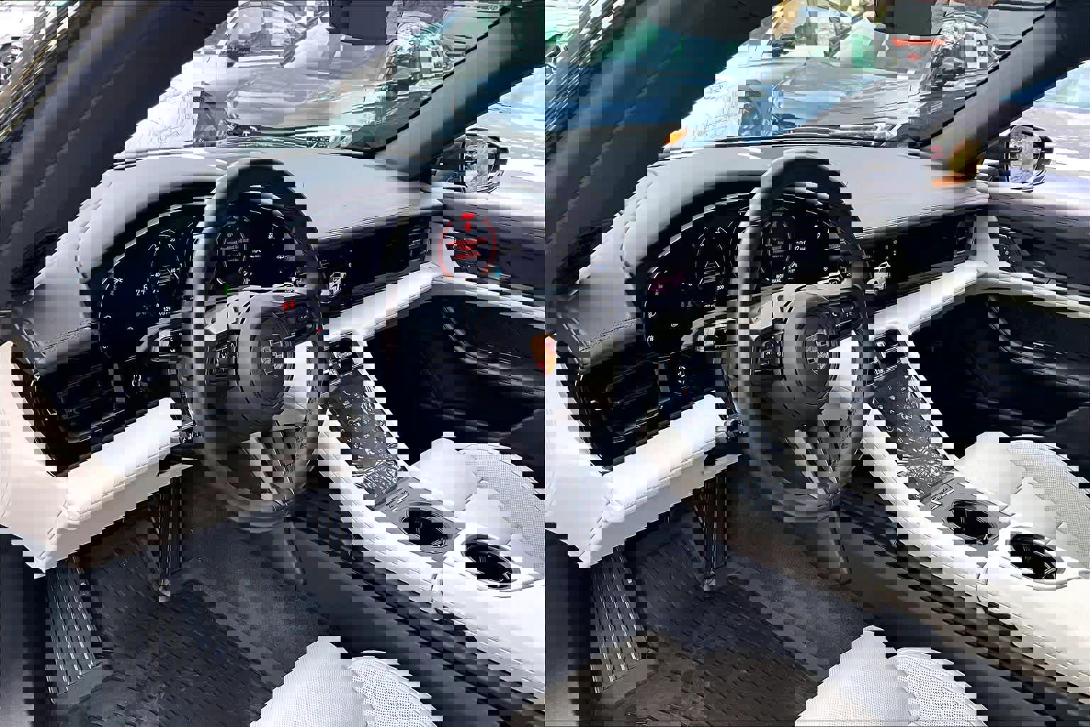 Used 2022 Porsche Taycan 4 Cross Turismo image 17