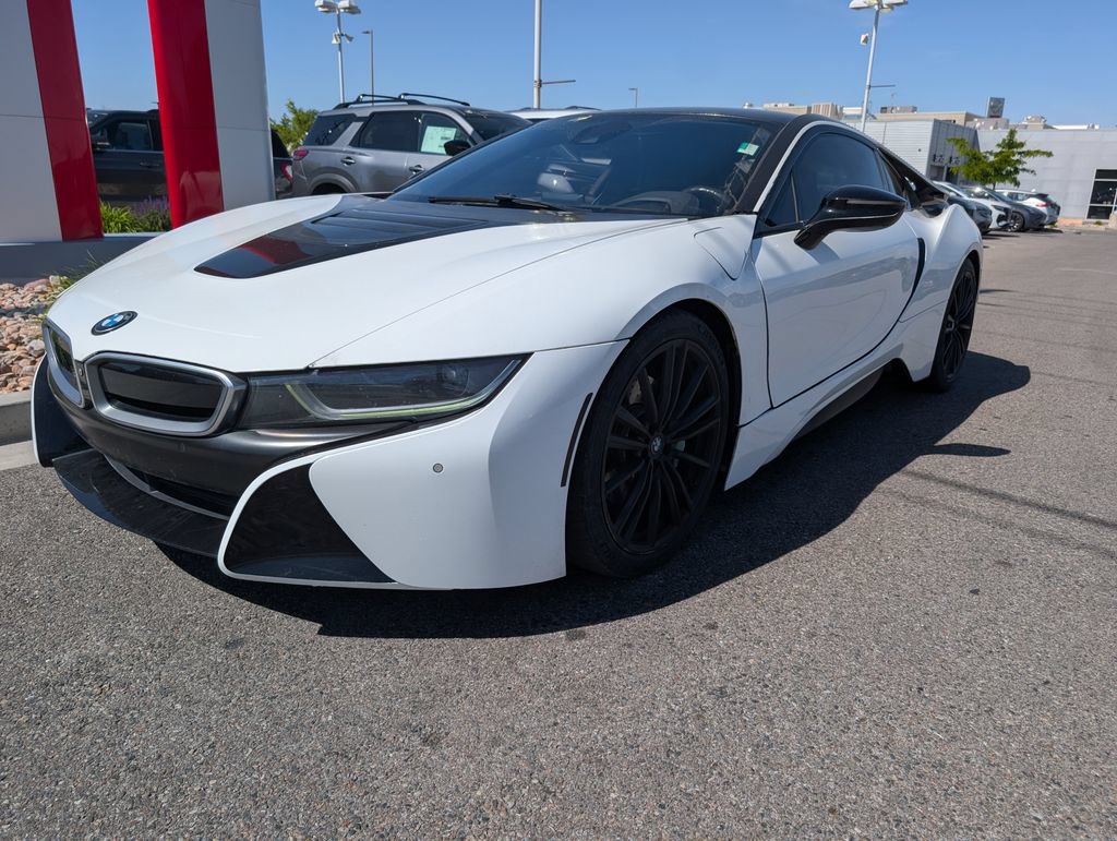 Used 2020 BMW i8 Coupe AWD/4WD image 4