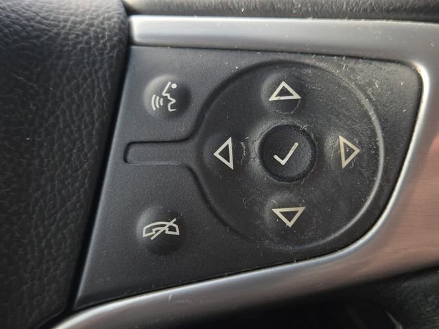 Used 2017 GMC Yukon SLT image 12