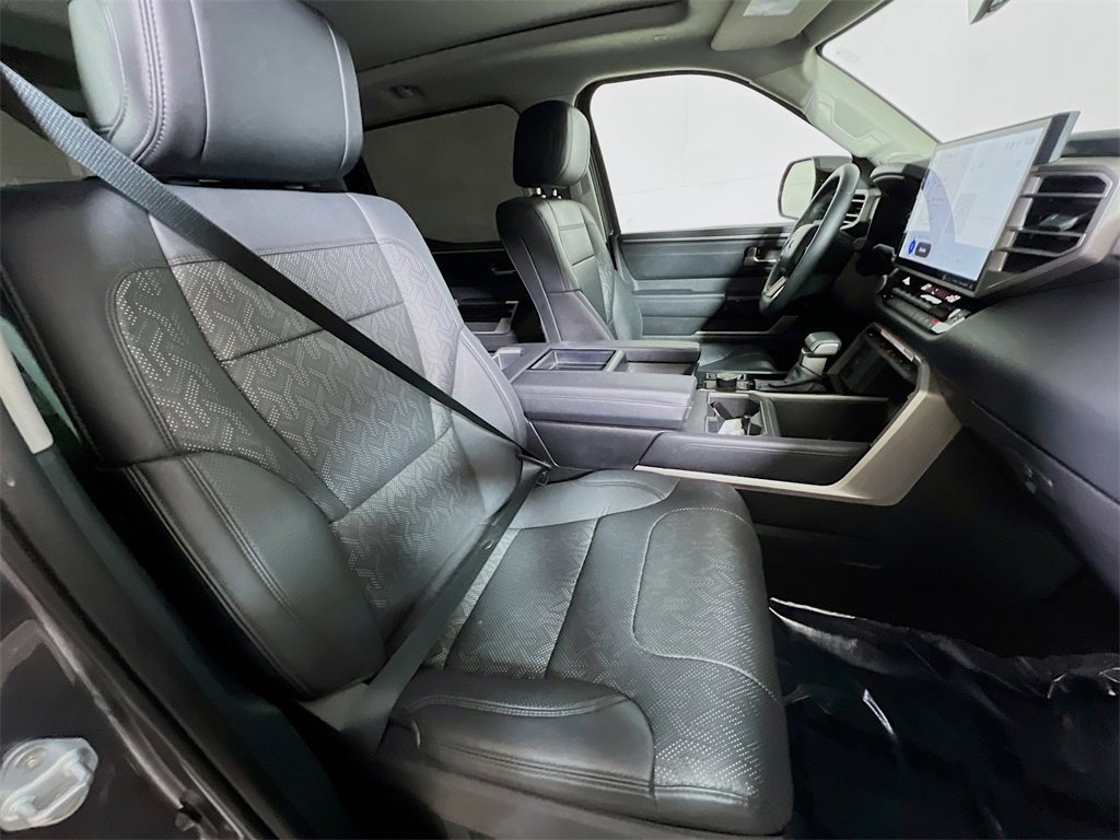 Used 2024 Toyota Tundra Limited image 23