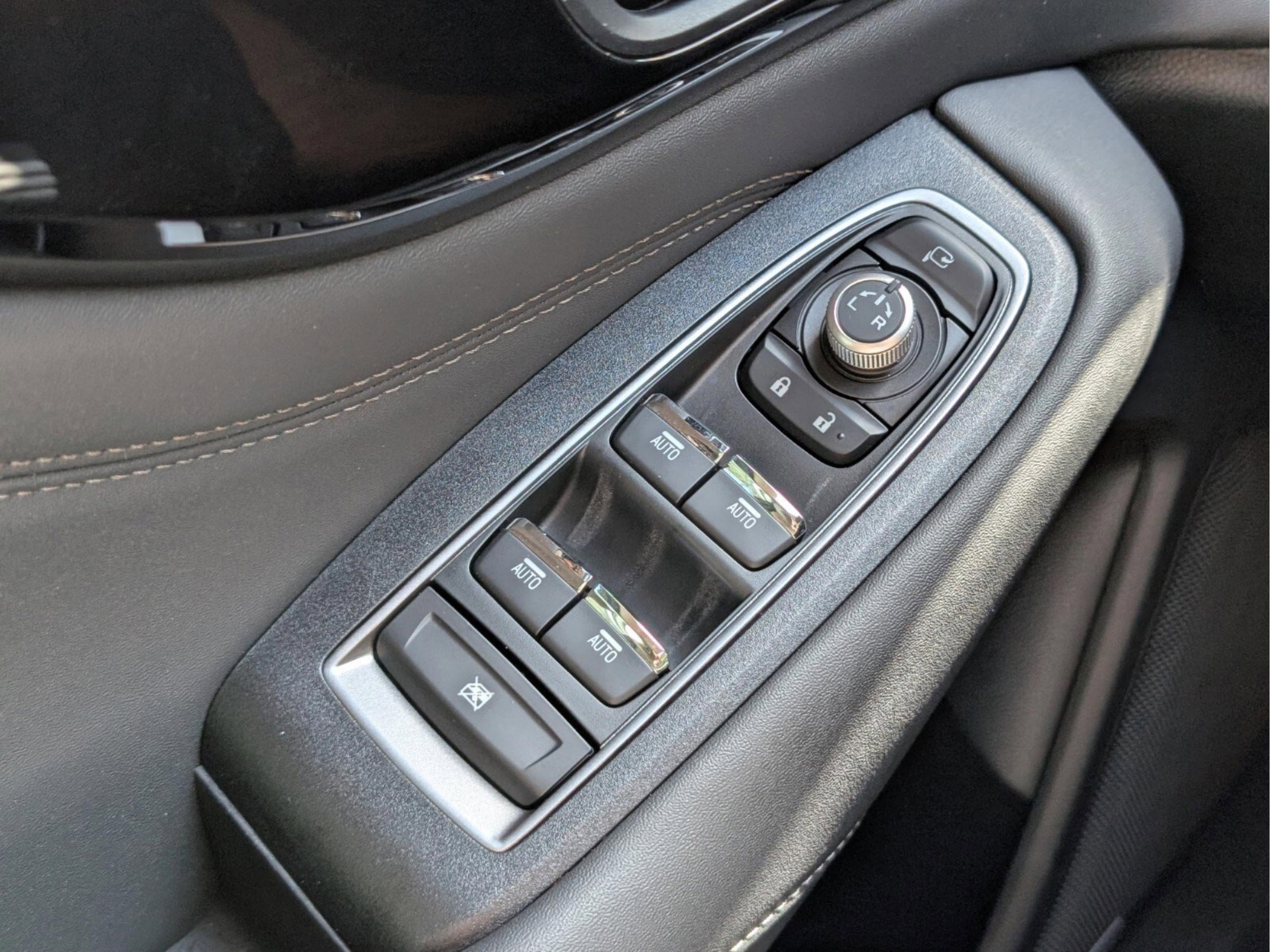 Used 2023 Subaru Outback Touring XT AWD/4WD image 38