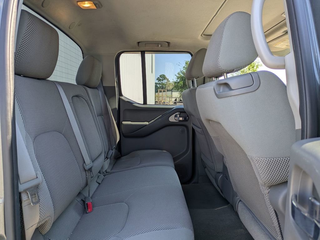 Used 2006 Nissan Frontier LE w/ (H01) Rockford Fosgate Pkg image 30