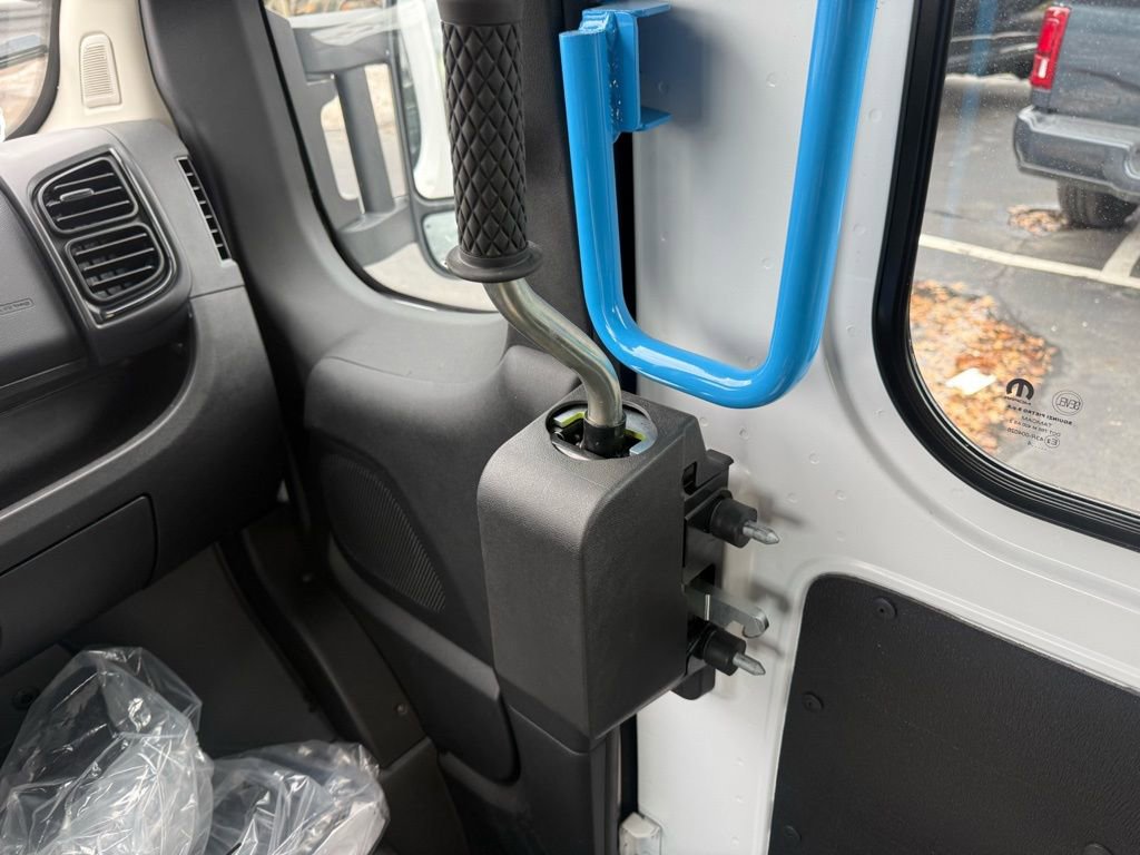 Used 2024 RAM ProMaster 3500 w/ Delivery Van Package FWD image 33