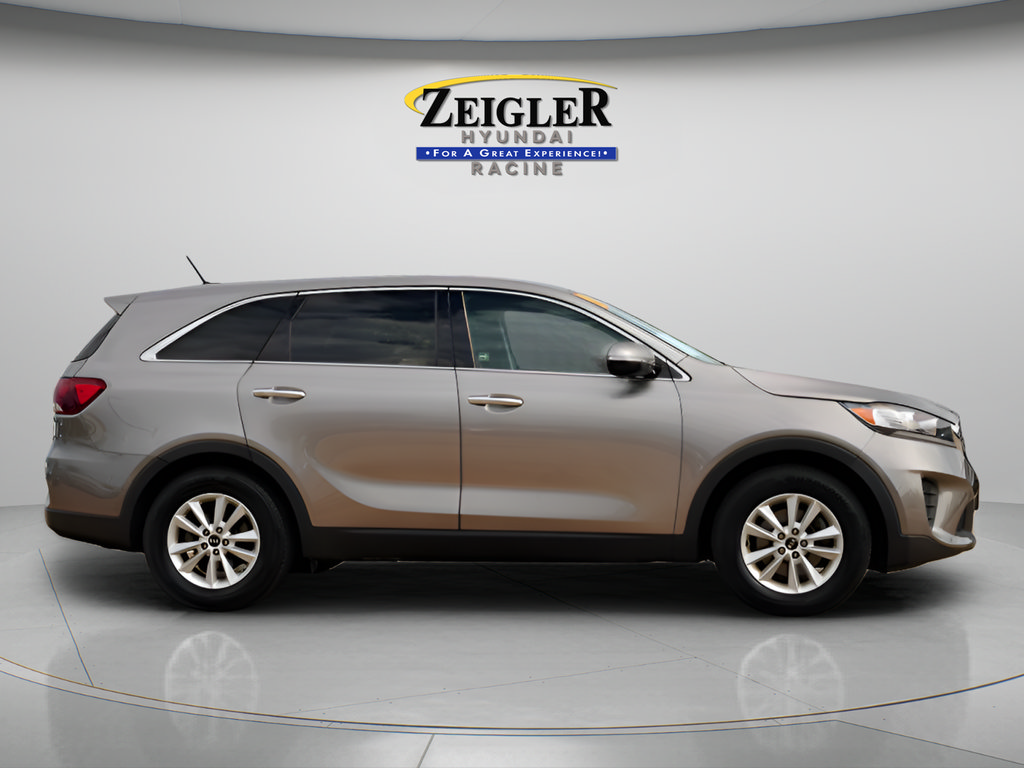 Used 2019 Kia Sorento FWD V6 image 8