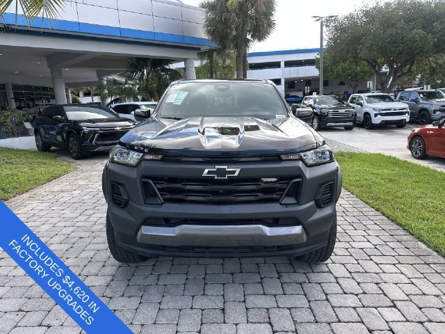 Used 2023 Chevrolet Colorado Trail Boss AWD/4WD image 17