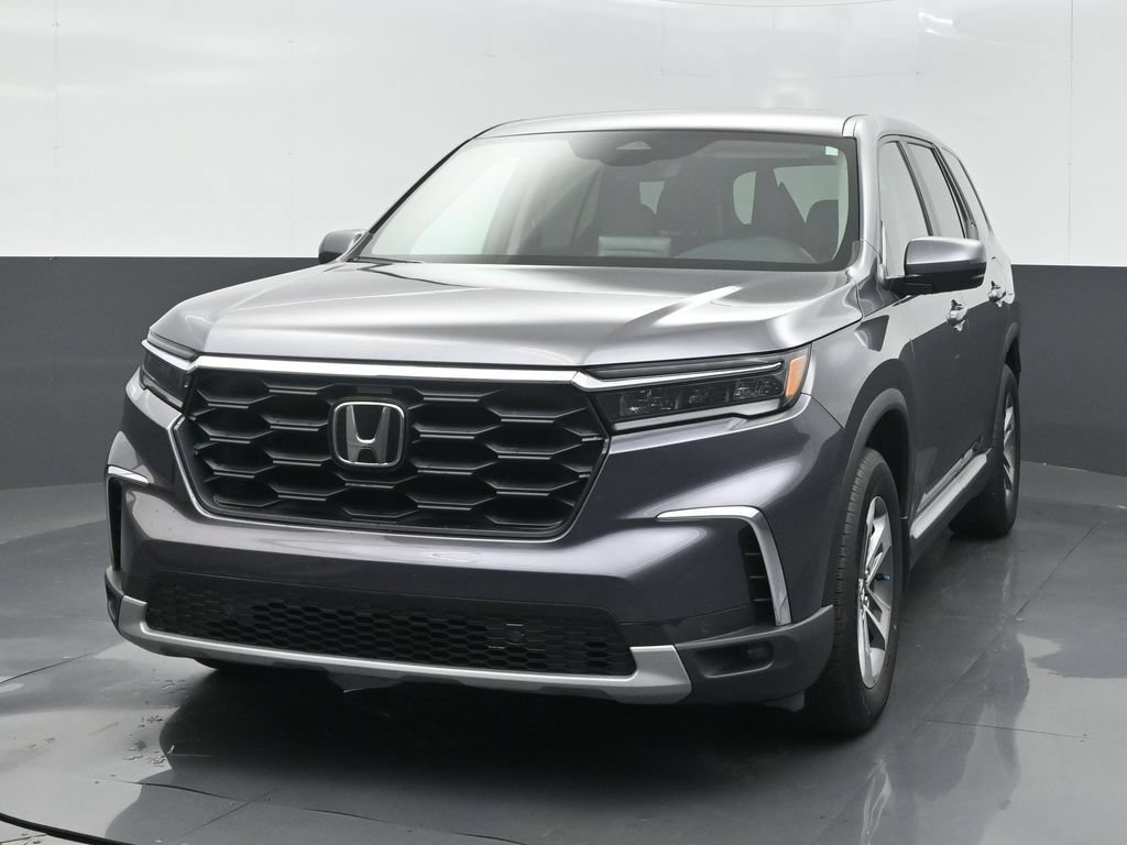 Used 2025 Honda Pilot EX-L image 2