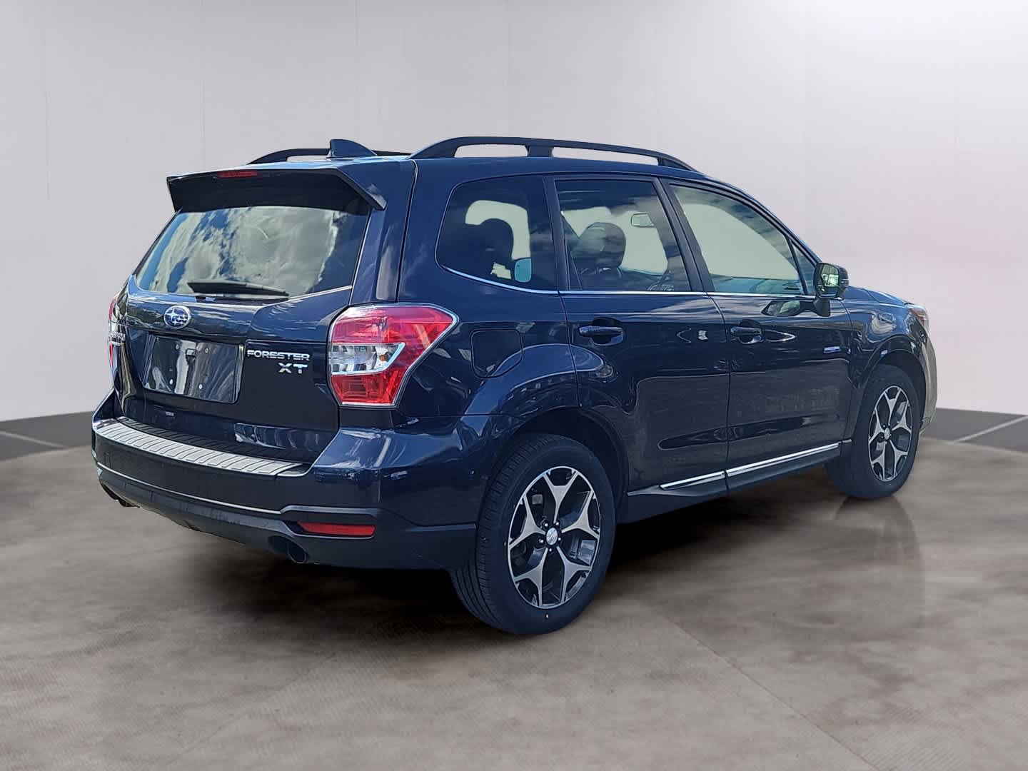 Used 2016 Subaru Forester 2.0XT Touring w/ Eyesight & Navigation System AWD/4WD image 4