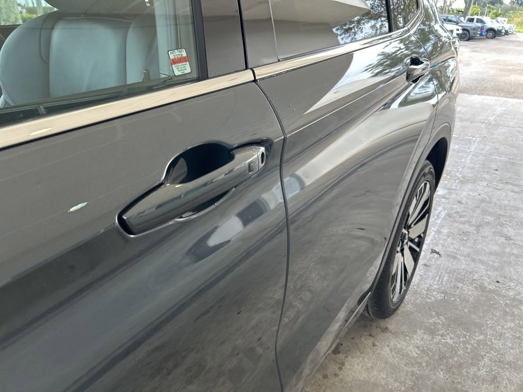 New 2026 Mitsubishi Outlander AWD image 15