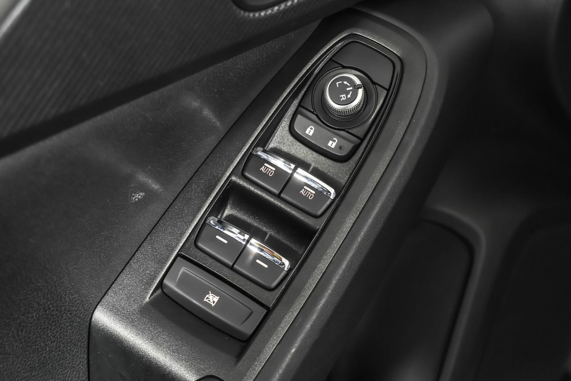 Used 2024 Subaru Crosstrek 2.5i Limited image 34