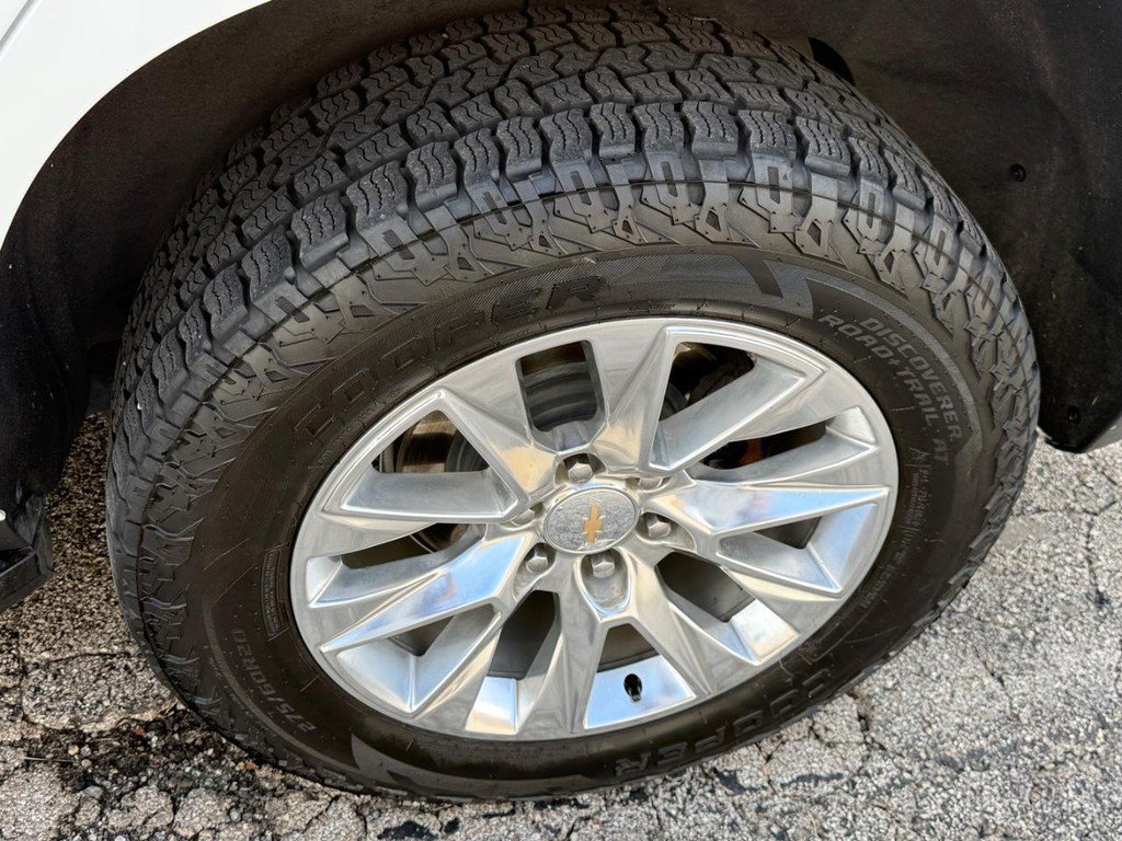Used 2023 Chevrolet Tahoe Premier AWD/4WD image 8