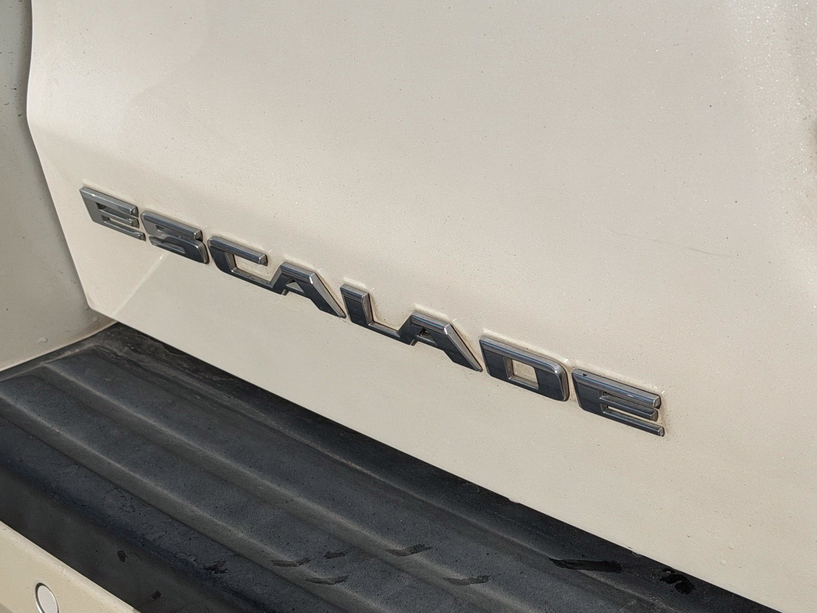 Used 2020 Cadillac Escalade Luxury RWD image 12