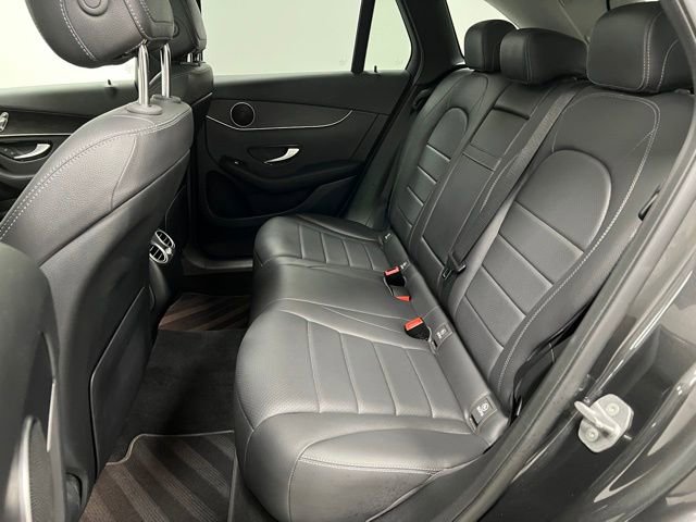 Used 2021 Mercedes-Benz GLC 300 4MATIC image 46