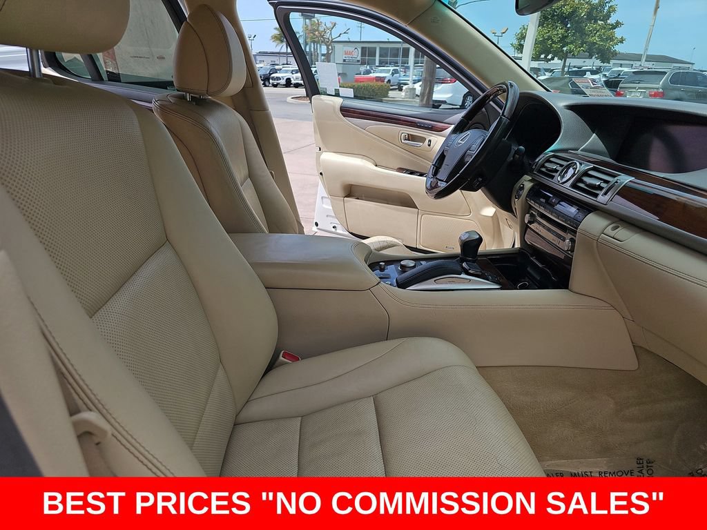 Used 2016 Lexus LS 460 w/ Comfort Package RWD image 10