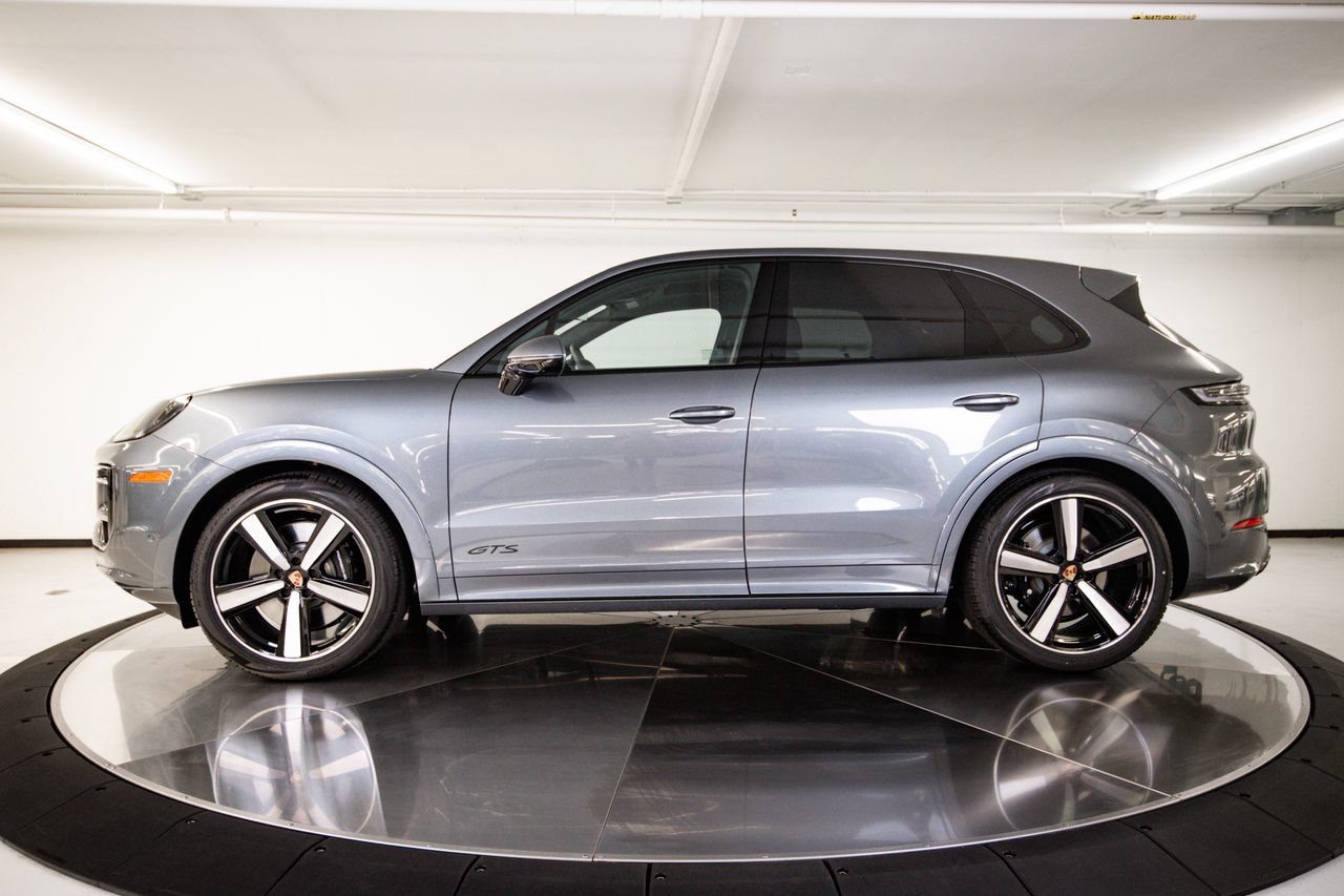New 2026 Porsche Cayenne GTS AWD/4WD image 2