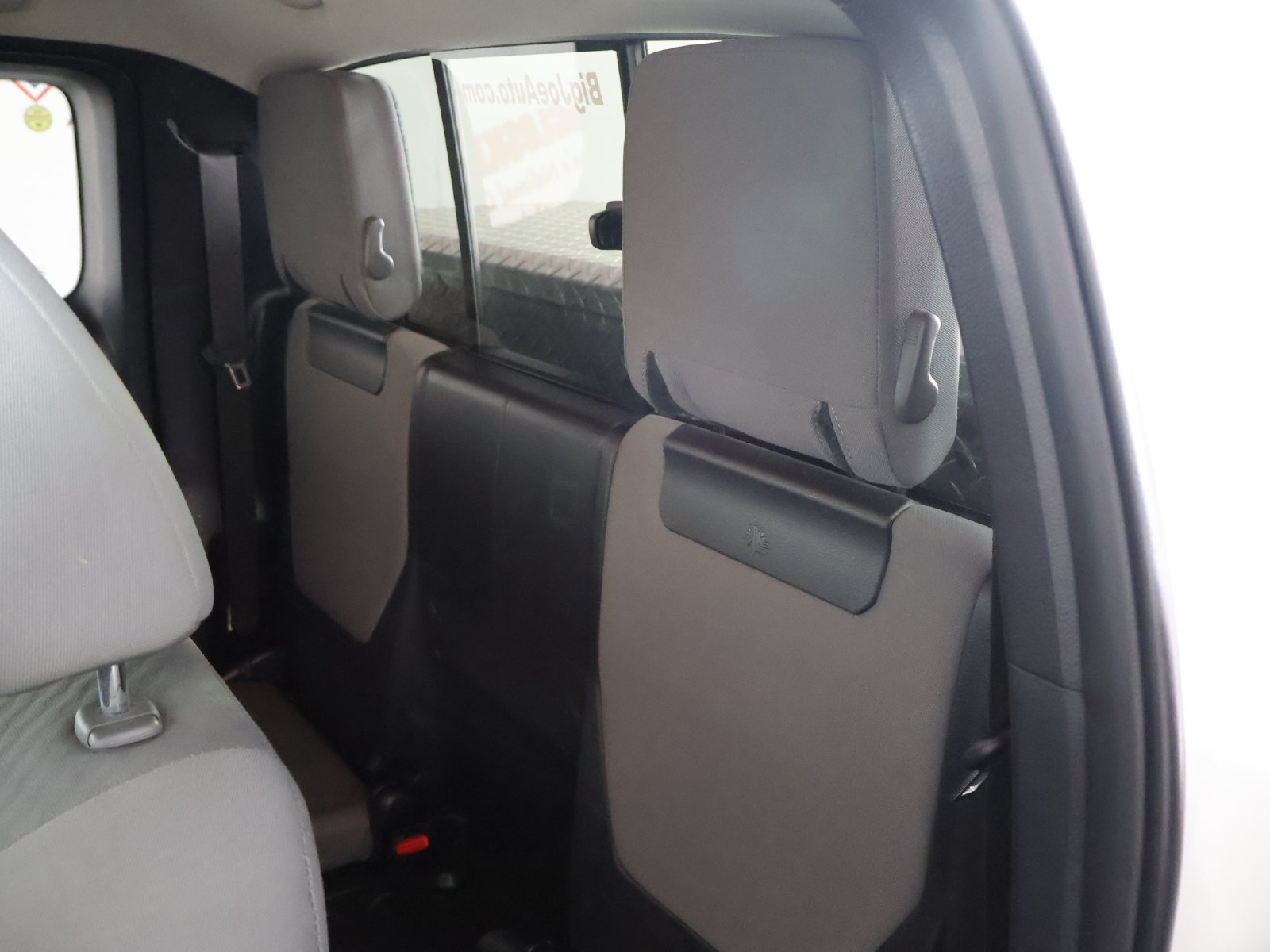 Used 2020 Toyota Tacoma SR5 AWD/4WD image 39