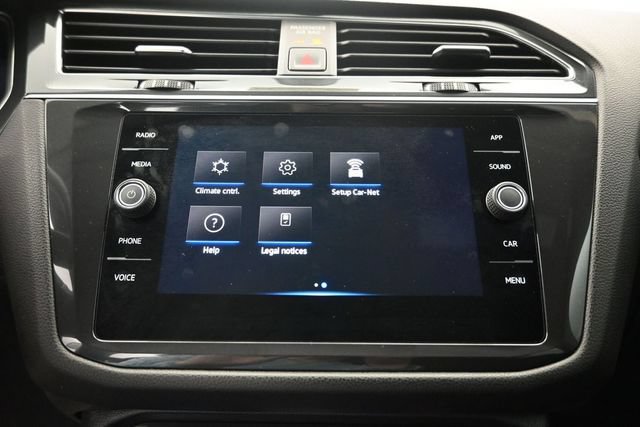 Used 2022 Volkswagen Tiguan SE FWD image 18