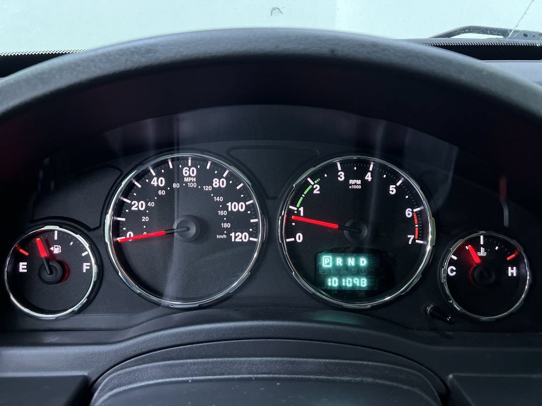 Used 2012 Jeep Liberty Sport AWD/4WD image 19