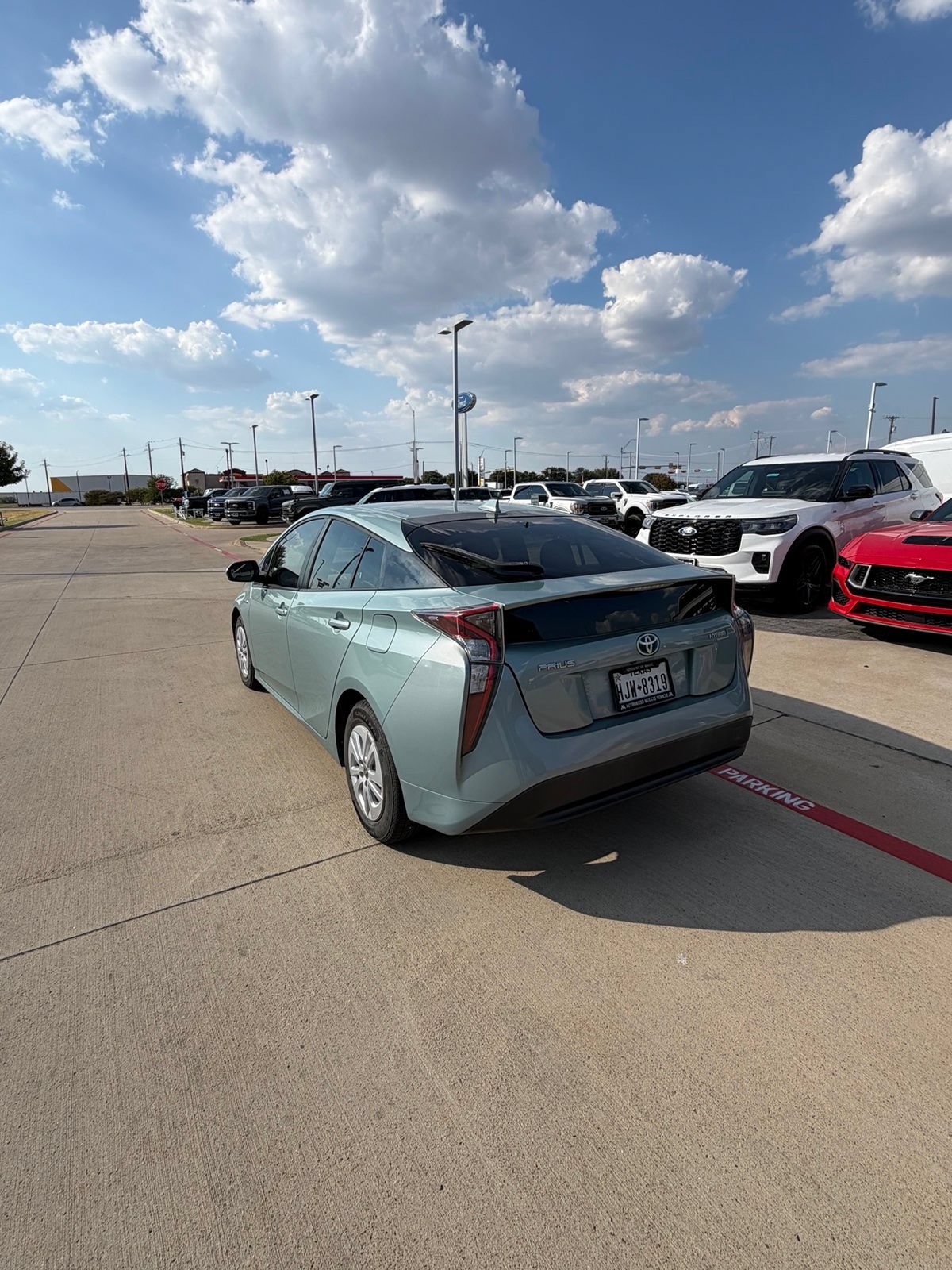 Used 2016 Toyota Prius Two FWD image 18