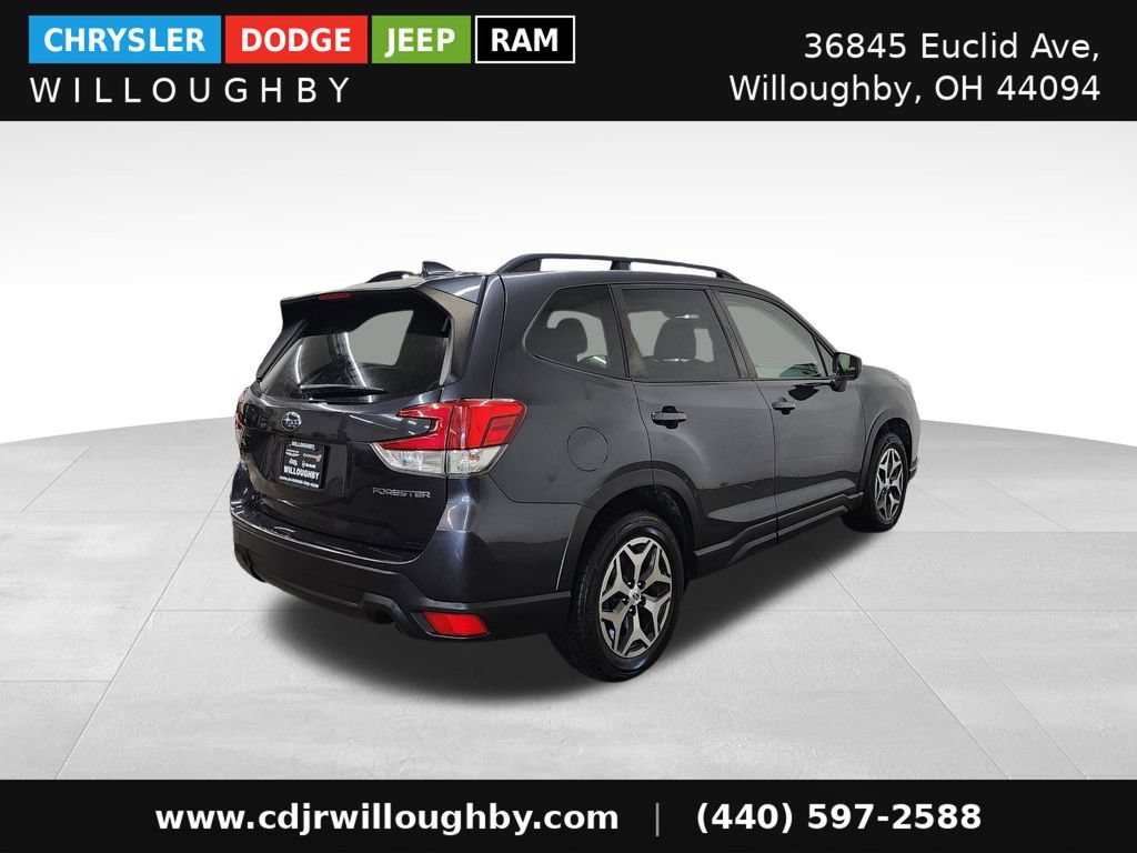 Used 2019 Subaru Forester Premium w/ All-Weather Package AWD/4WD image 9
