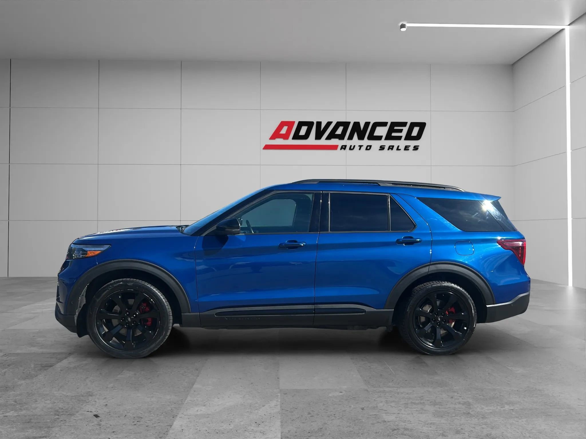 Used 2021 Ford Explorer ST w/ Equipment Group 401A image 4