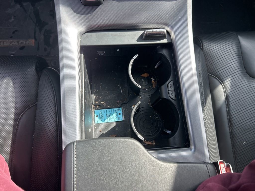 Used 2024 Hyundai Palisade Calligraphy image 21