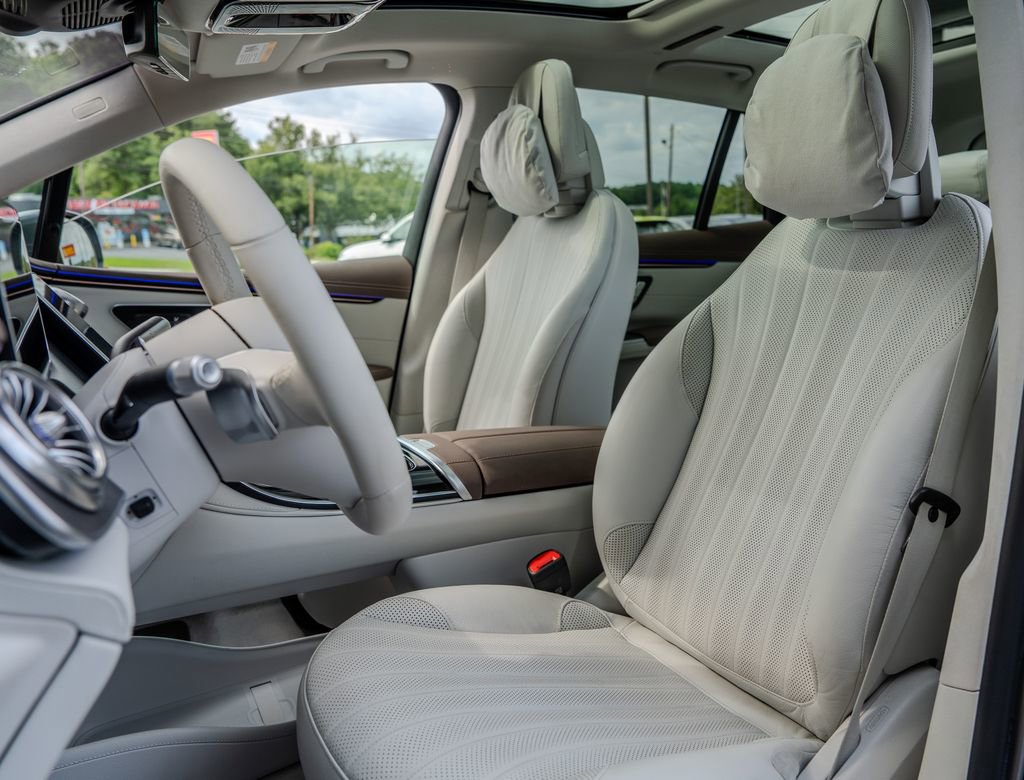 Used 2023 Mercedes-Benz EQS 450+ SUV image 19