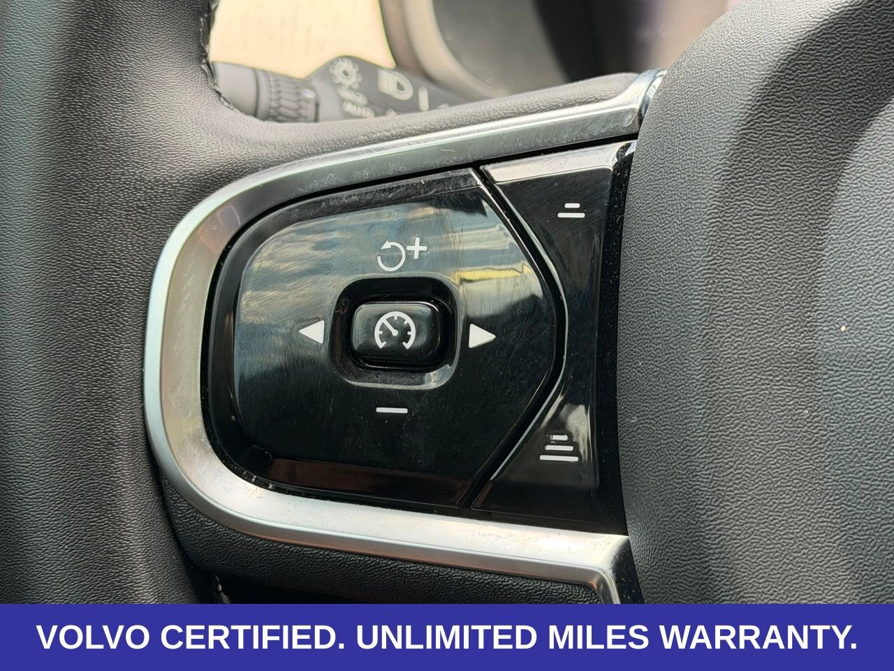 Certified 2023 Volvo S90 B6 Plus w/ Protection Package Premier AWD/4WD image 17