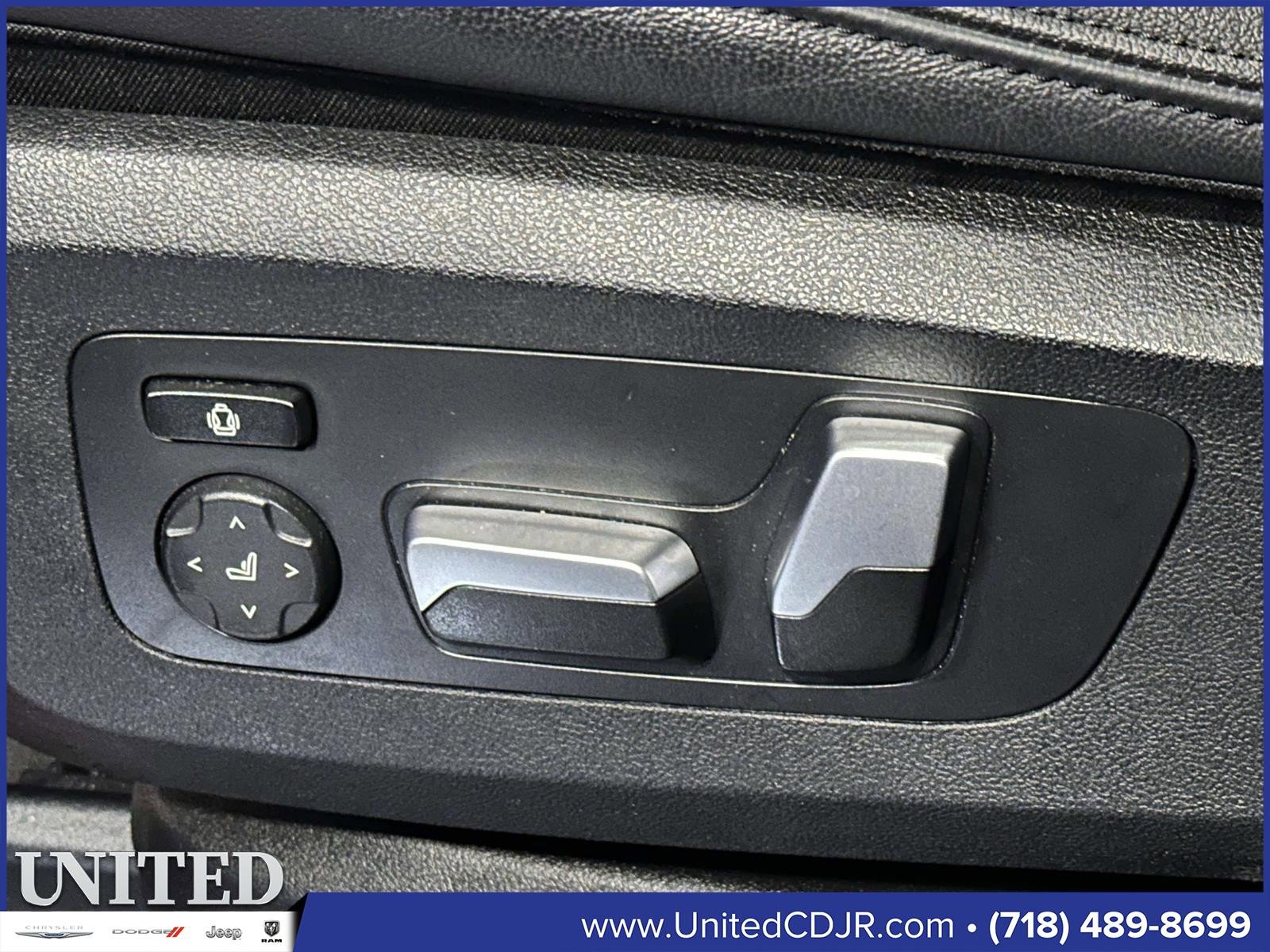 Used 2022 BMW X5 xDrive40i w/ Climate Comfort Package image 11