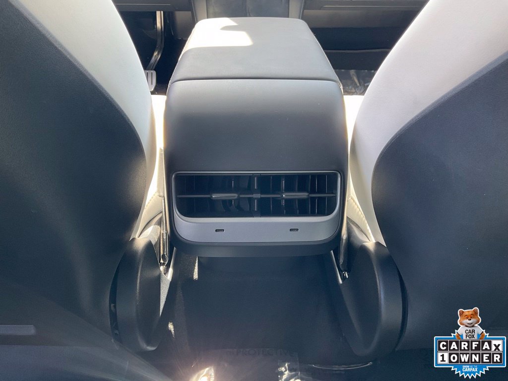 Used 2024 Tesla Model Y Performance AWD/4WD image 34