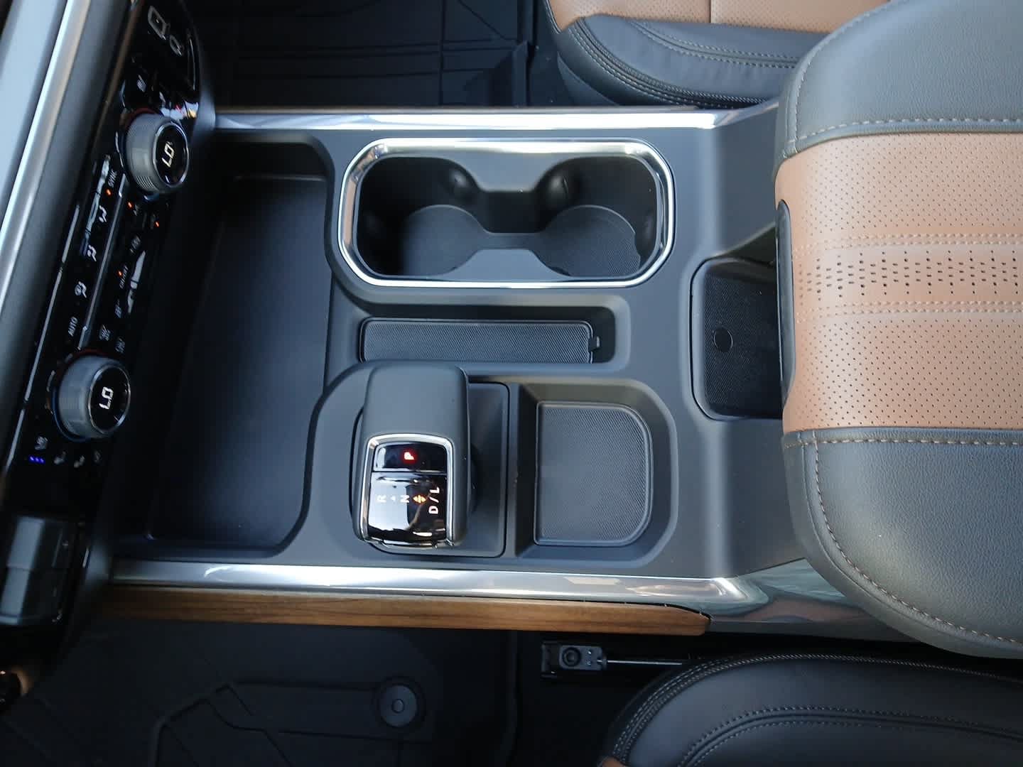 New 2026 Chevrolet Silverado 1500 High Country w/ High Country Premium Package AWD/4WD image 51