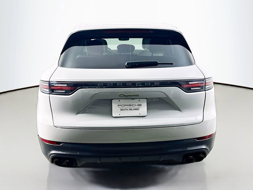 Certified 2023 Porsche Cayenne Platinum Edition image 10