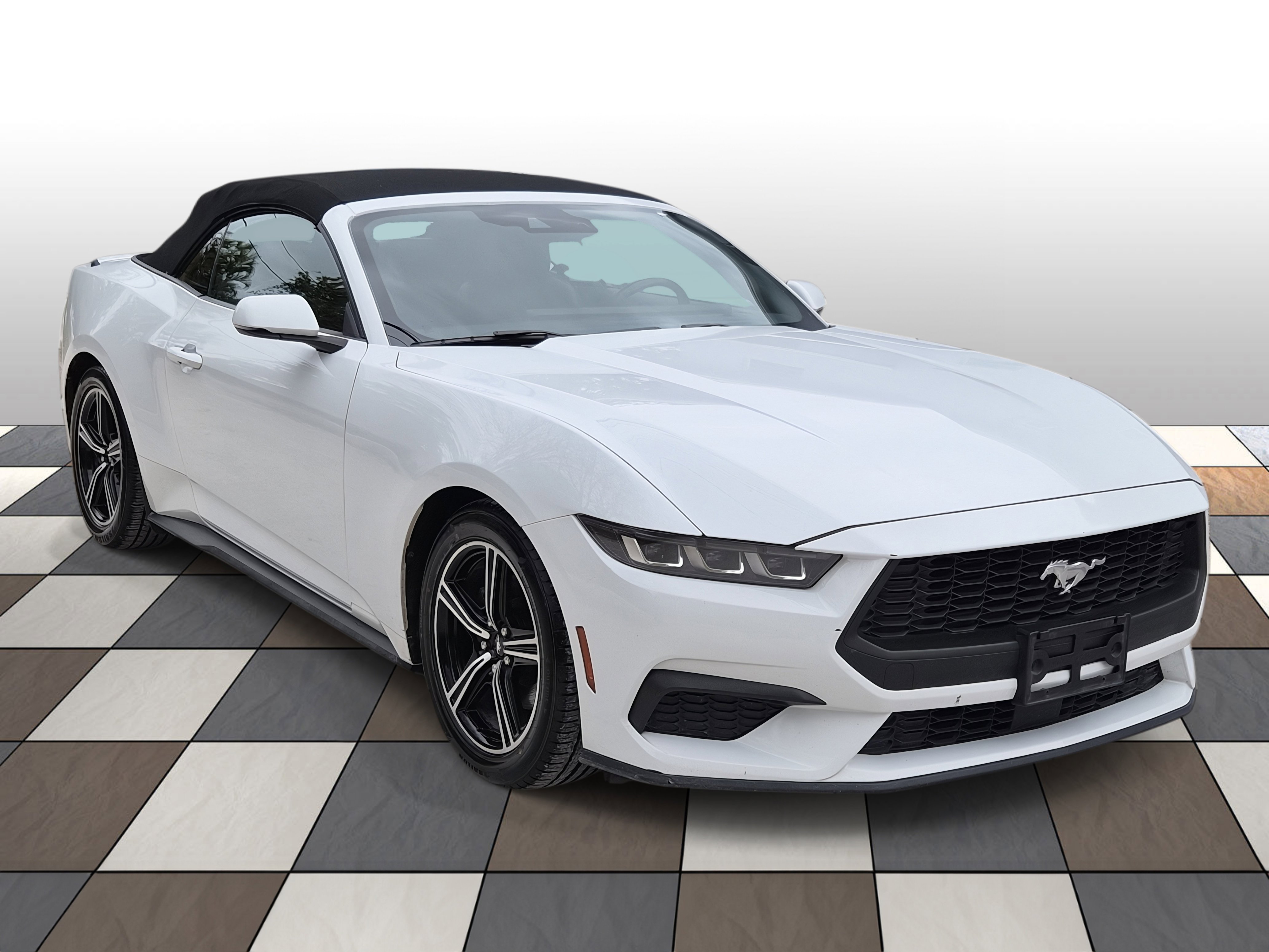 Used 2024 Ford Mustang Premium image 3