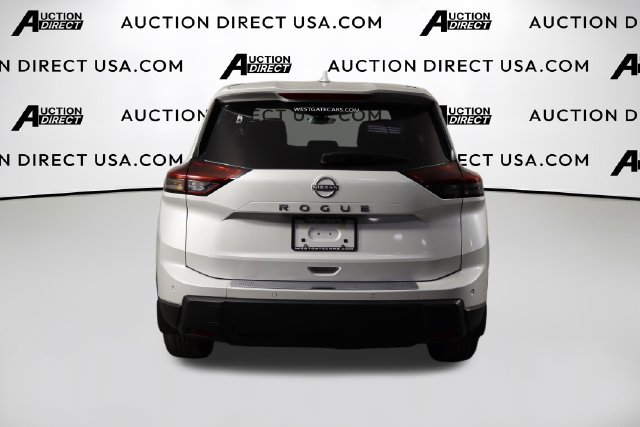 Used 2025 Nissan Rogue SV FWD image 3