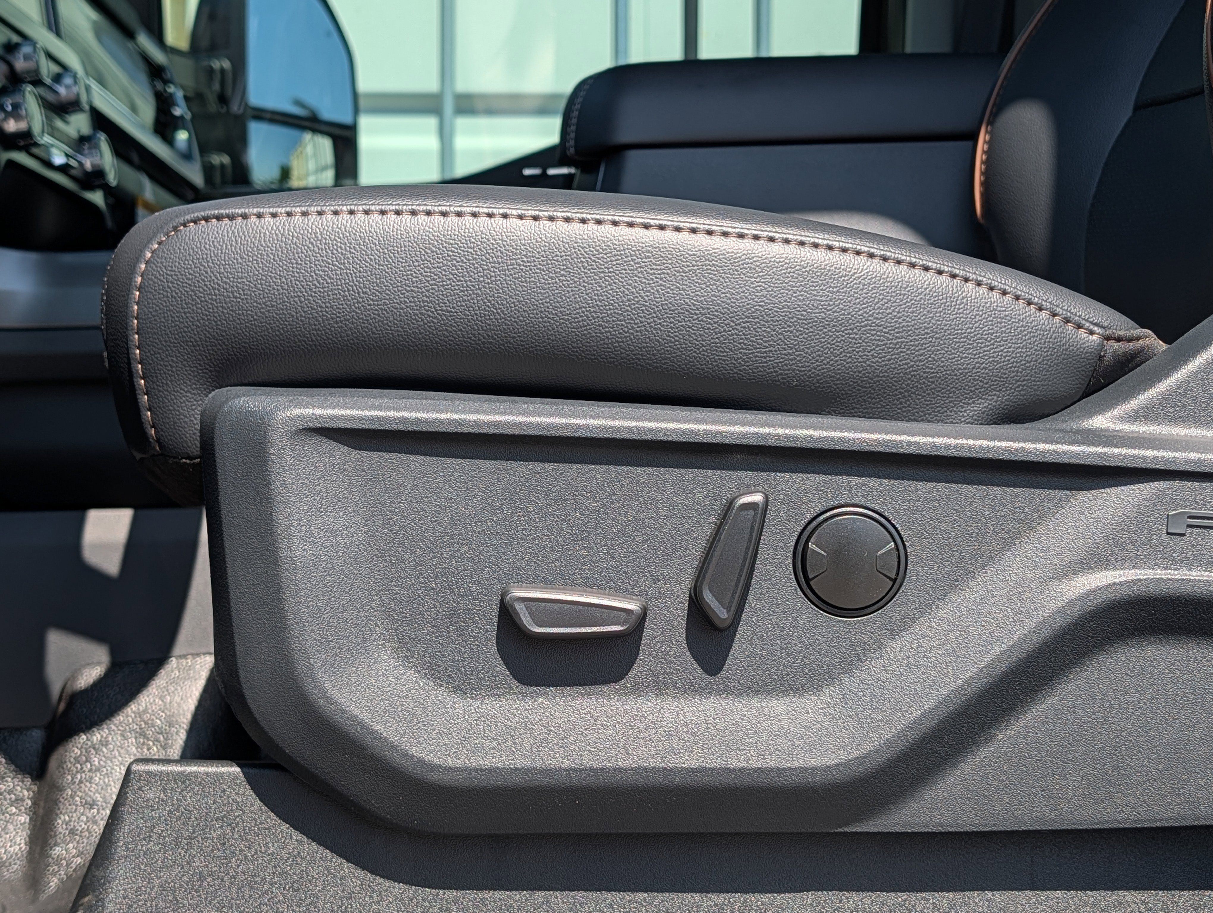 New 2026 Ford F450 Lariat AWD/4WD image 23