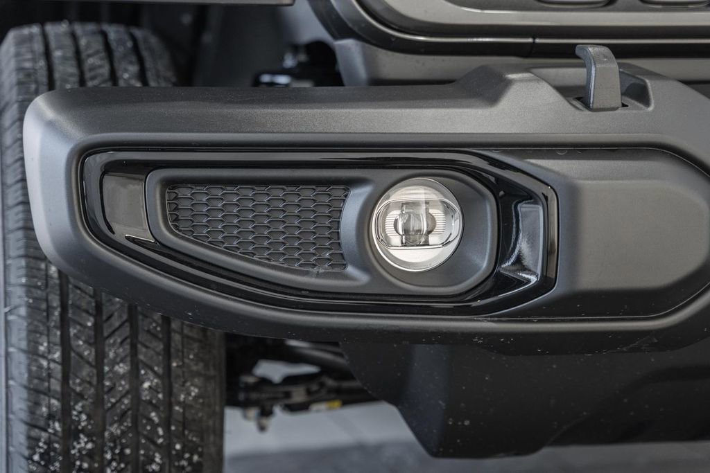 New 2026 Jeep Gladiator Sport image 11