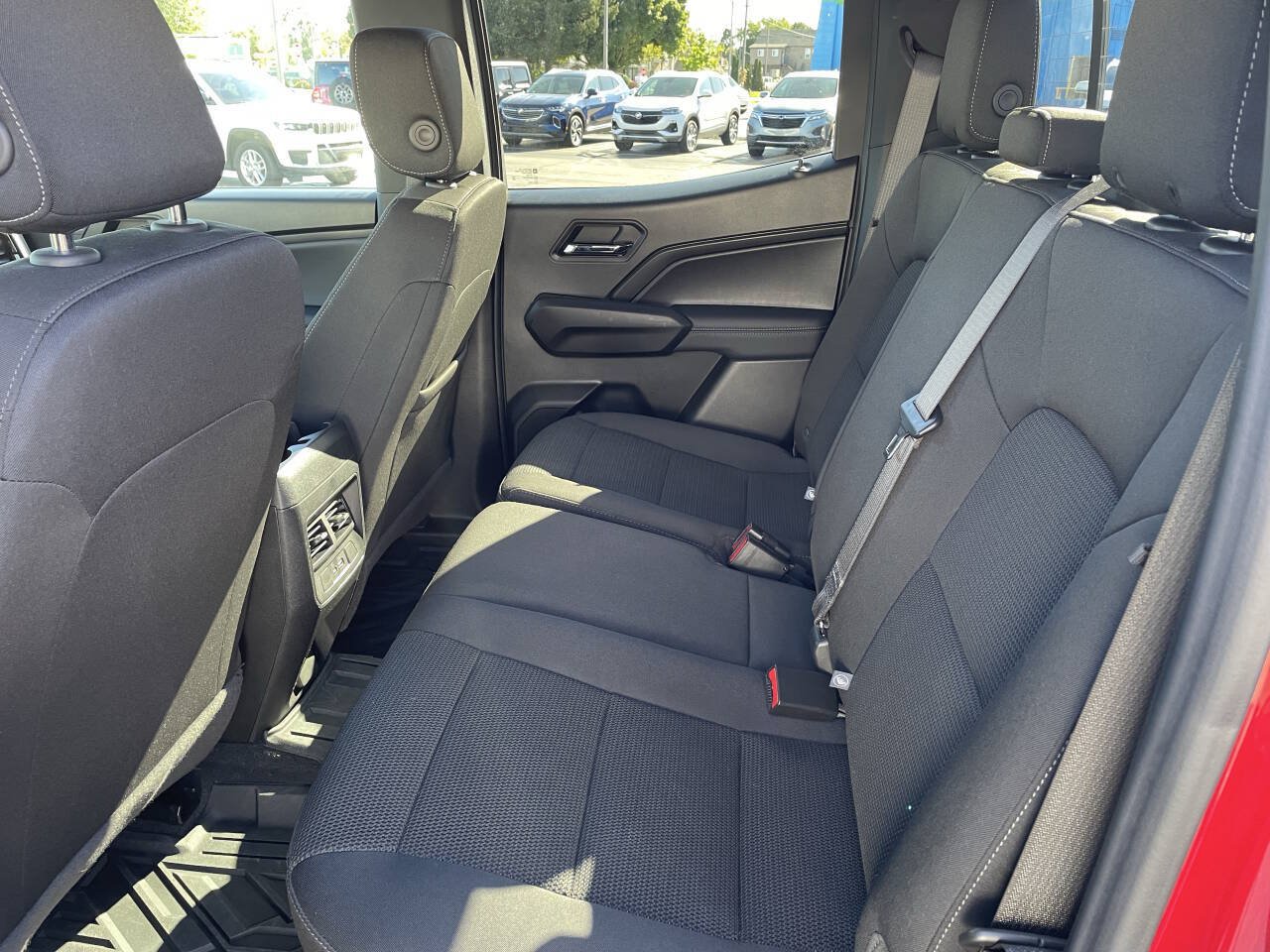 Used 2024 GMC Canyon Elevation w/ Convenience Package AWD/4WD image 4