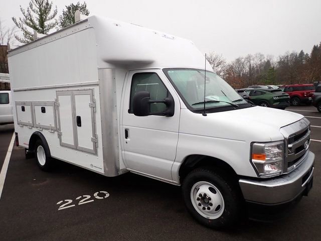 New 2026 Ford E-350 and Econoline 350 Super Duty w/ Power Equipment Group RWD image 11