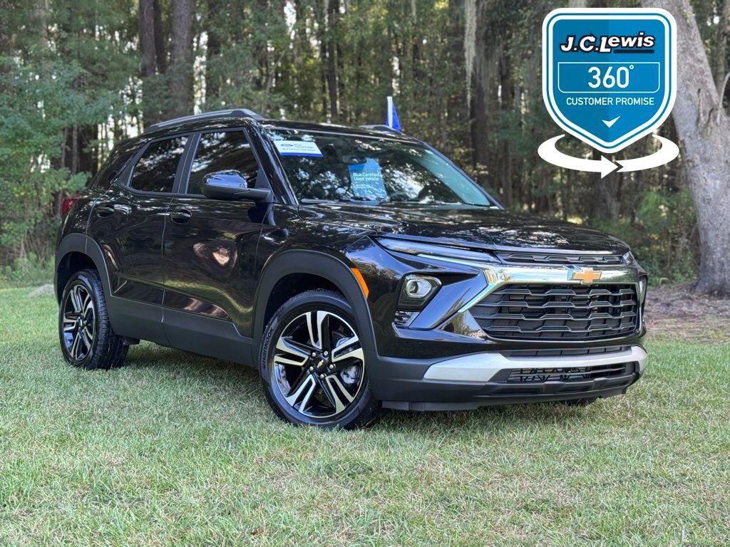 Used 2025 Chevrolet TrailBlazer LT w/ LT Cold Weather Package