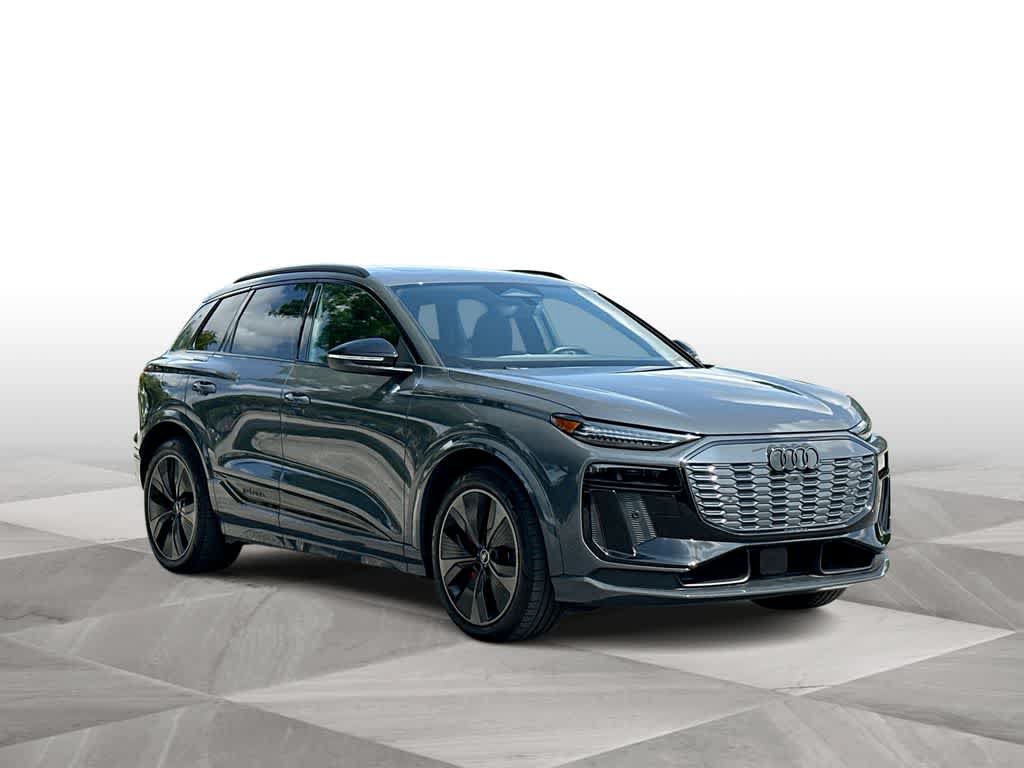 Used 2025 Audi SQ6 e-tron Prestige AWD/4WD video 2