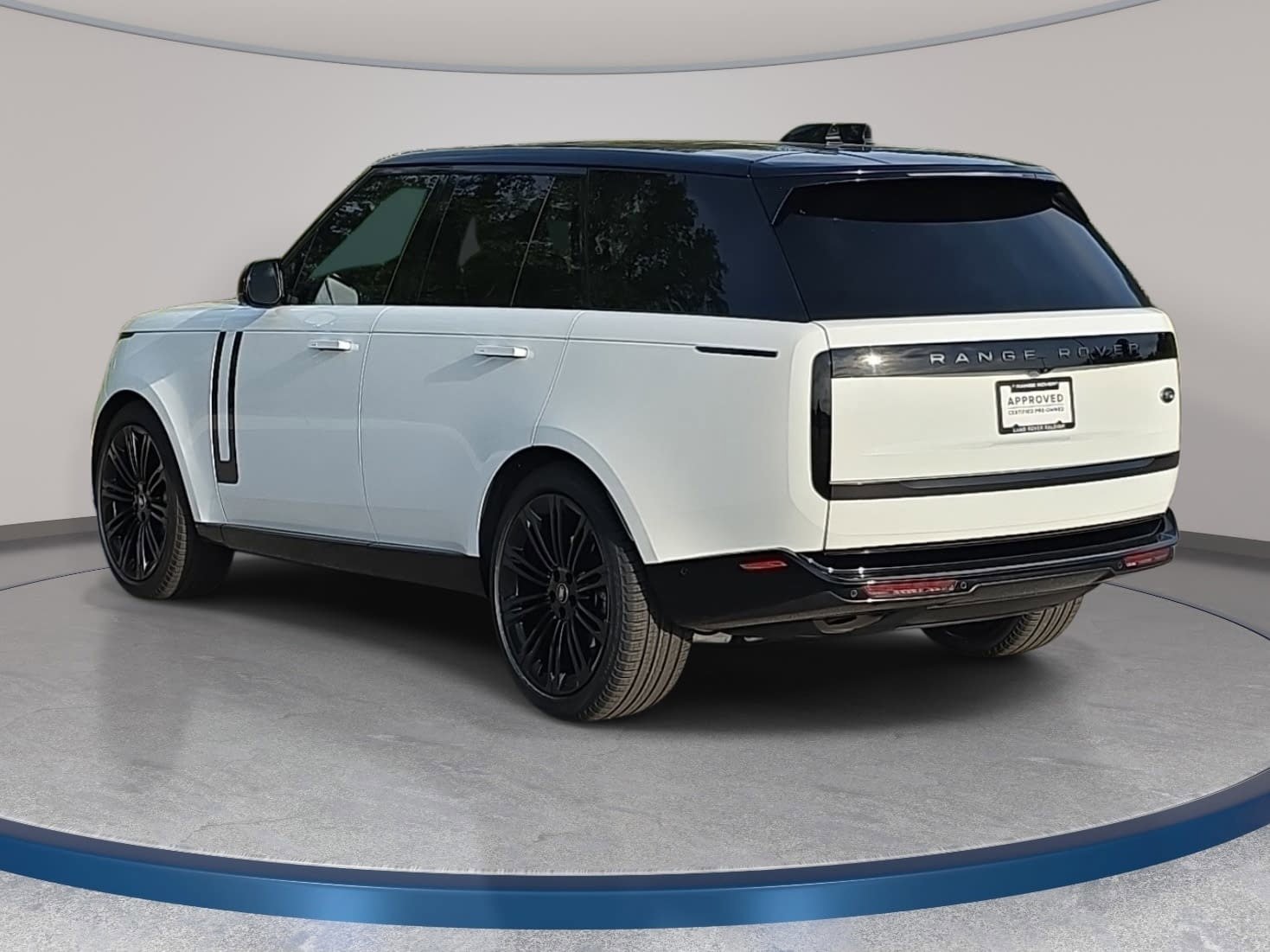 Certified 2023 Land Rover Range Rover SE image 7