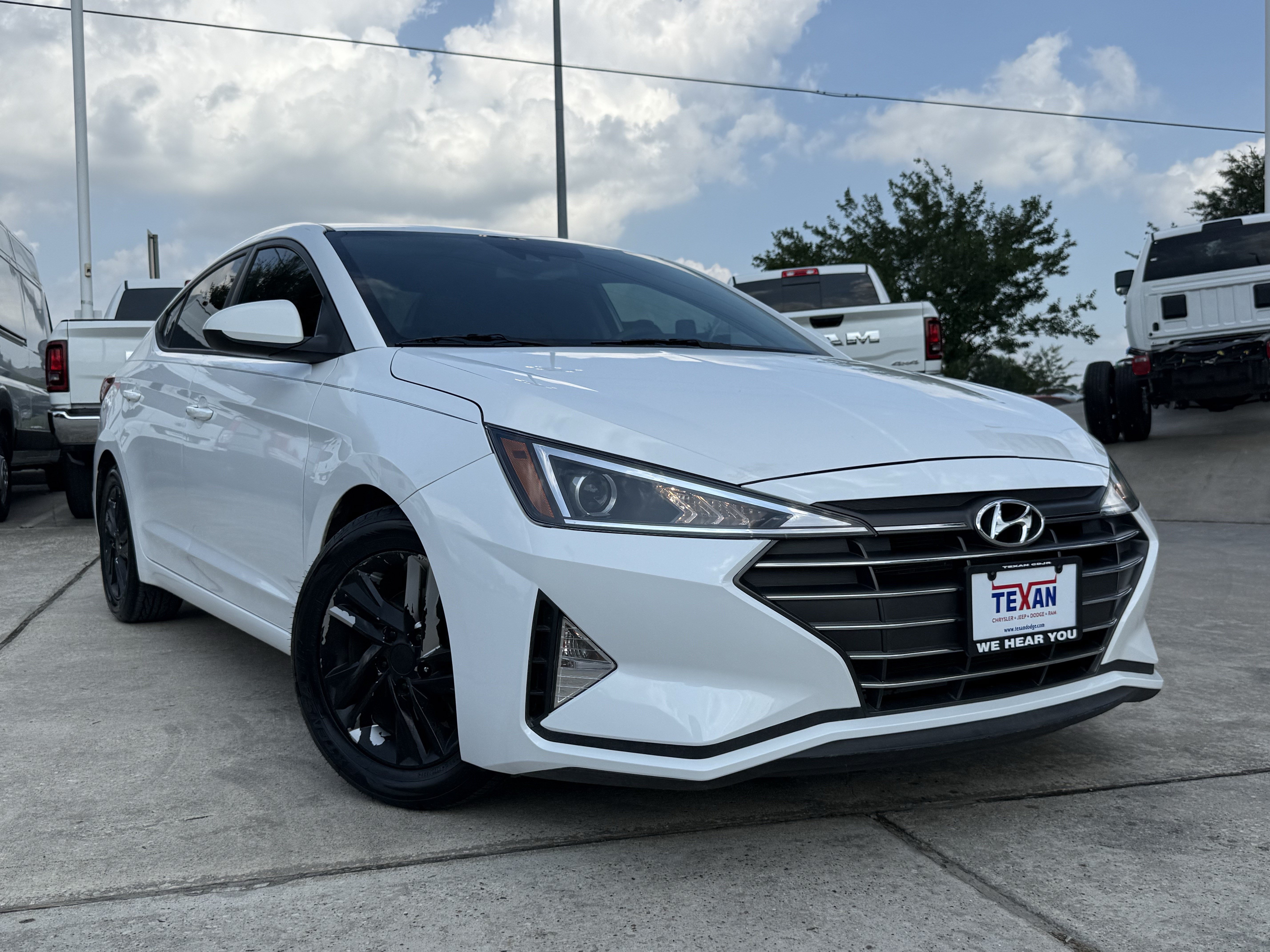 Used 2020 Hyundai Elantra Value Edition w/ Cargo Package (C1) FWD image 2